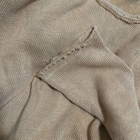 We the Free | Free People | Come and Get It Solid V-Neck Top | M - Picture 7 of 7